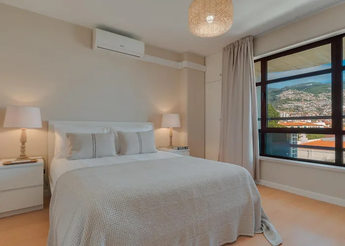 Upgrade Paradise Marina شقة *