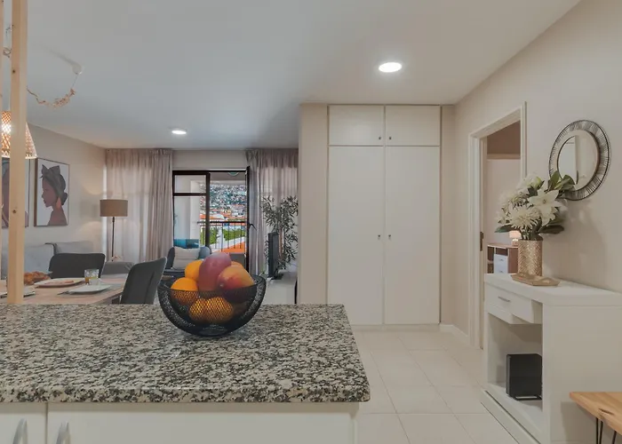 Upgrade Paradise Marina *