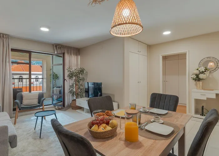 Upgrade Paradise Marina 公寓