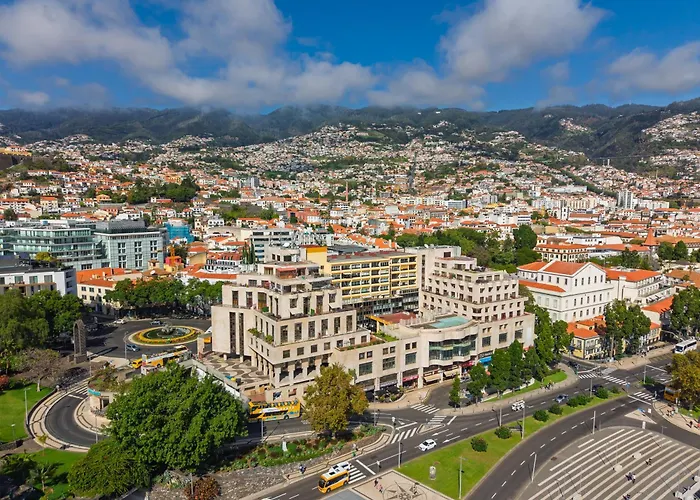 Upgrade Paradise Marina 公寓 *